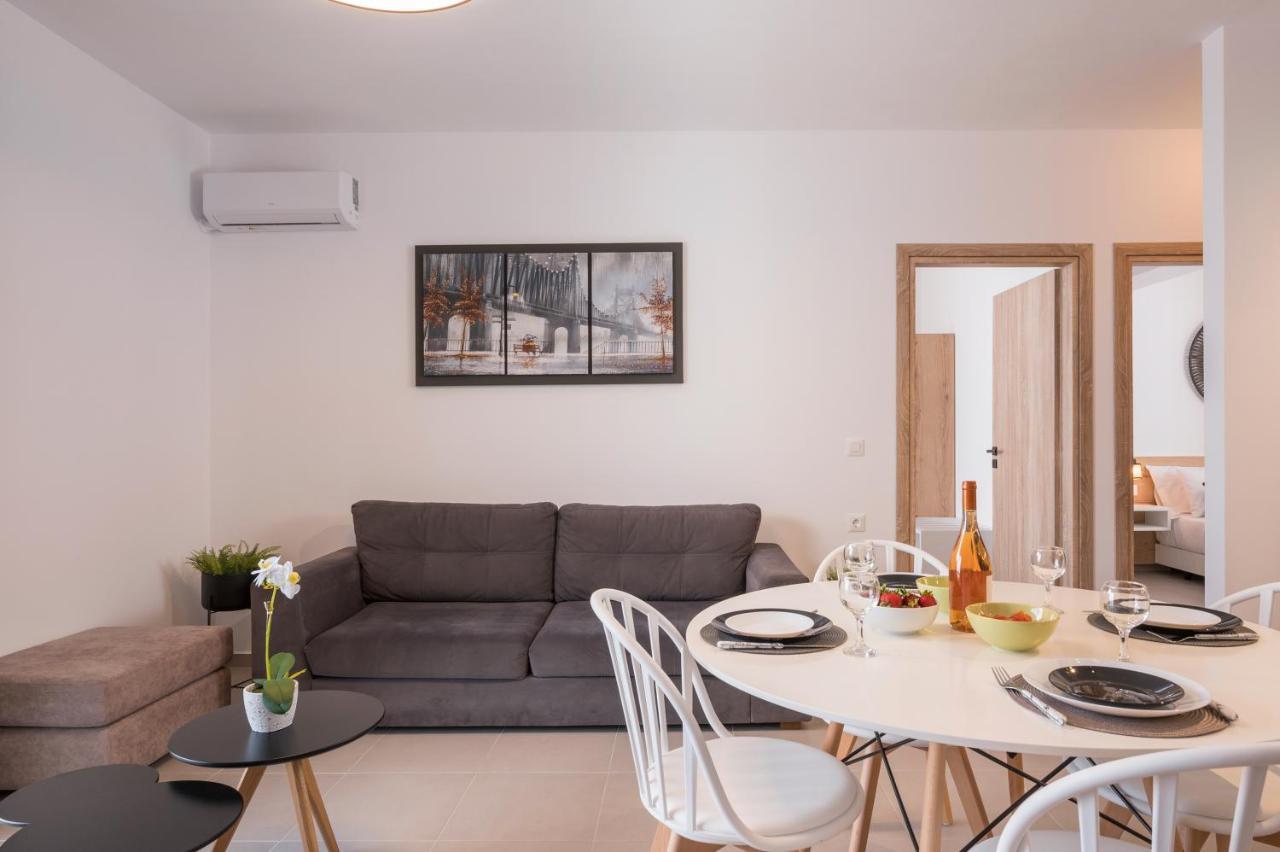 Indigo Blue Seaside Deluxe Apartments Κίσσαμος Εξωτερικό φωτογραφία