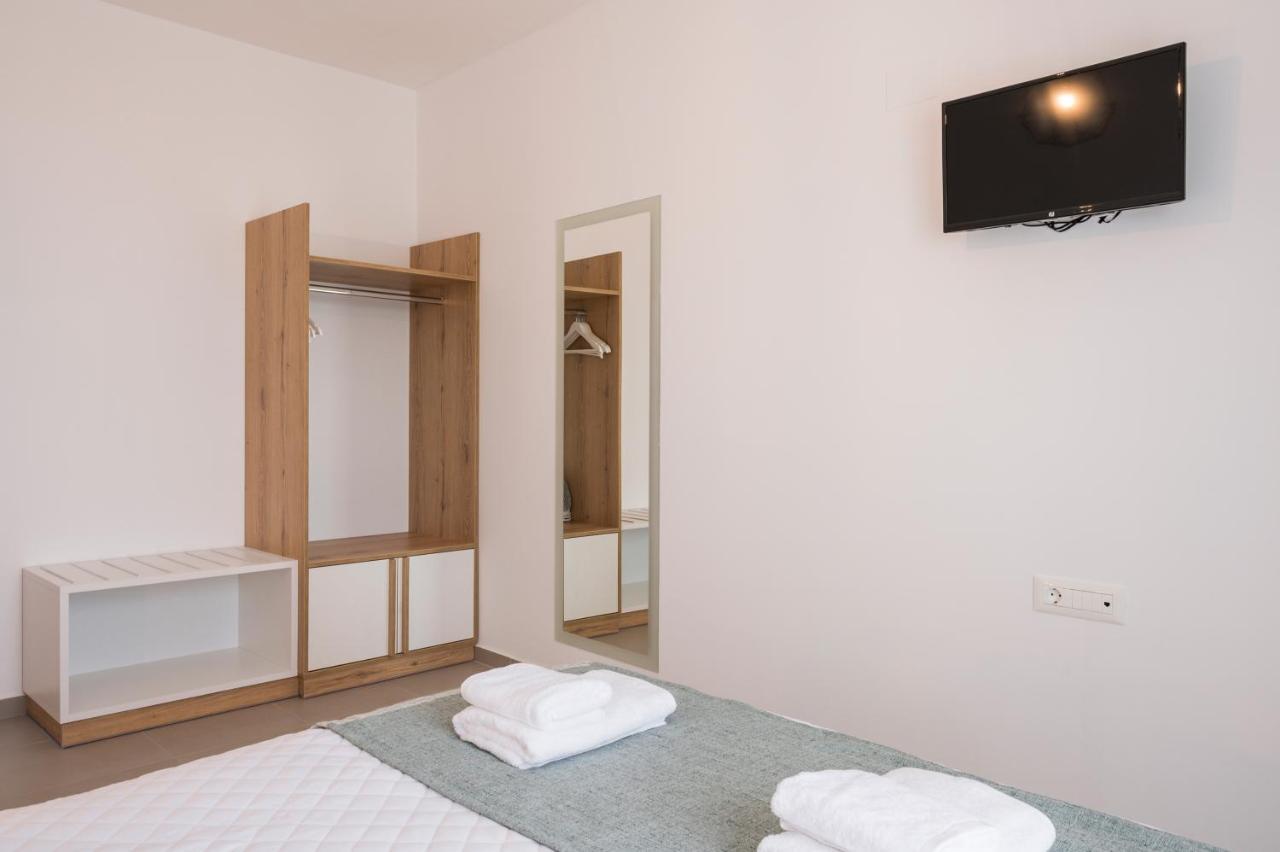 Indigo Blue Seaside Deluxe Apartments Κίσσαμος Εξωτερικό φωτογραφία