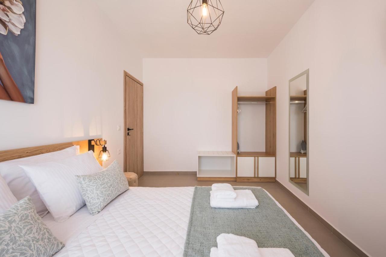 Indigo Blue Seaside Deluxe Apartments Κίσσαμος Εξωτερικό φωτογραφία