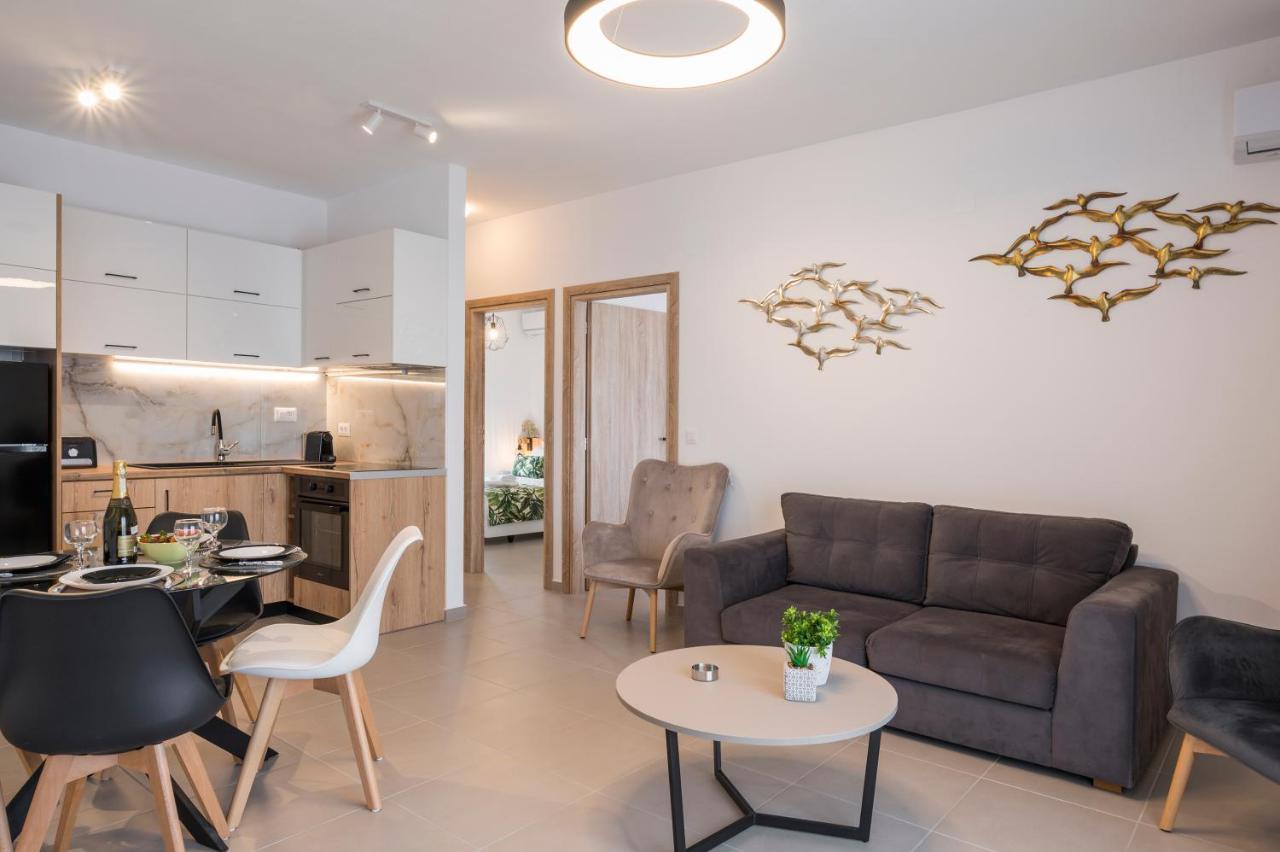 Indigo Blue Seaside Deluxe Apartments Κίσσαμος Εξωτερικό φωτογραφία