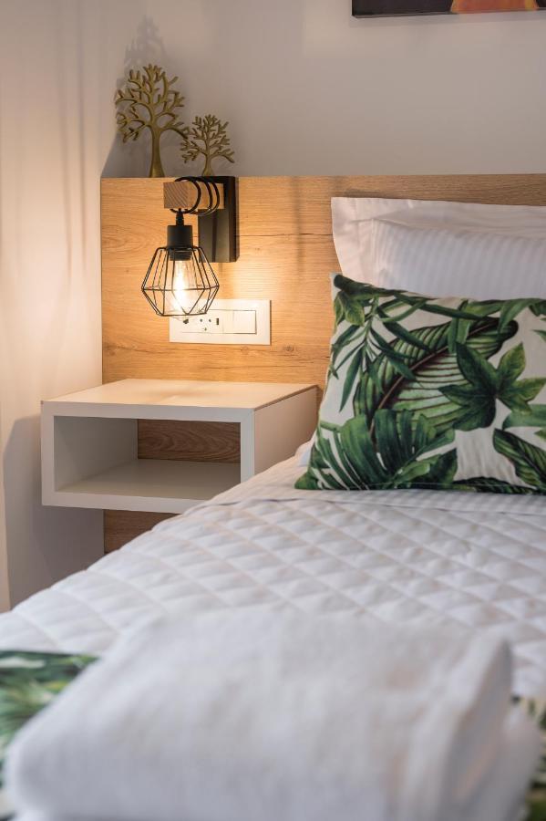 Indigo Blue Seaside Deluxe Apartments Κίσσαμος Εξωτερικό φωτογραφία