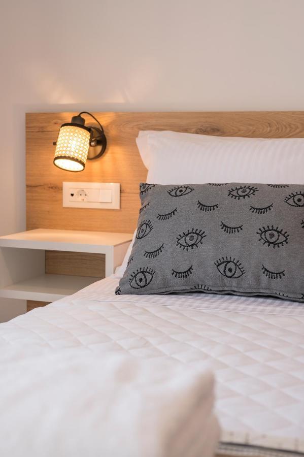 Indigo Blue Seaside Deluxe Apartments Κίσσαμος Εξωτερικό φωτογραφία